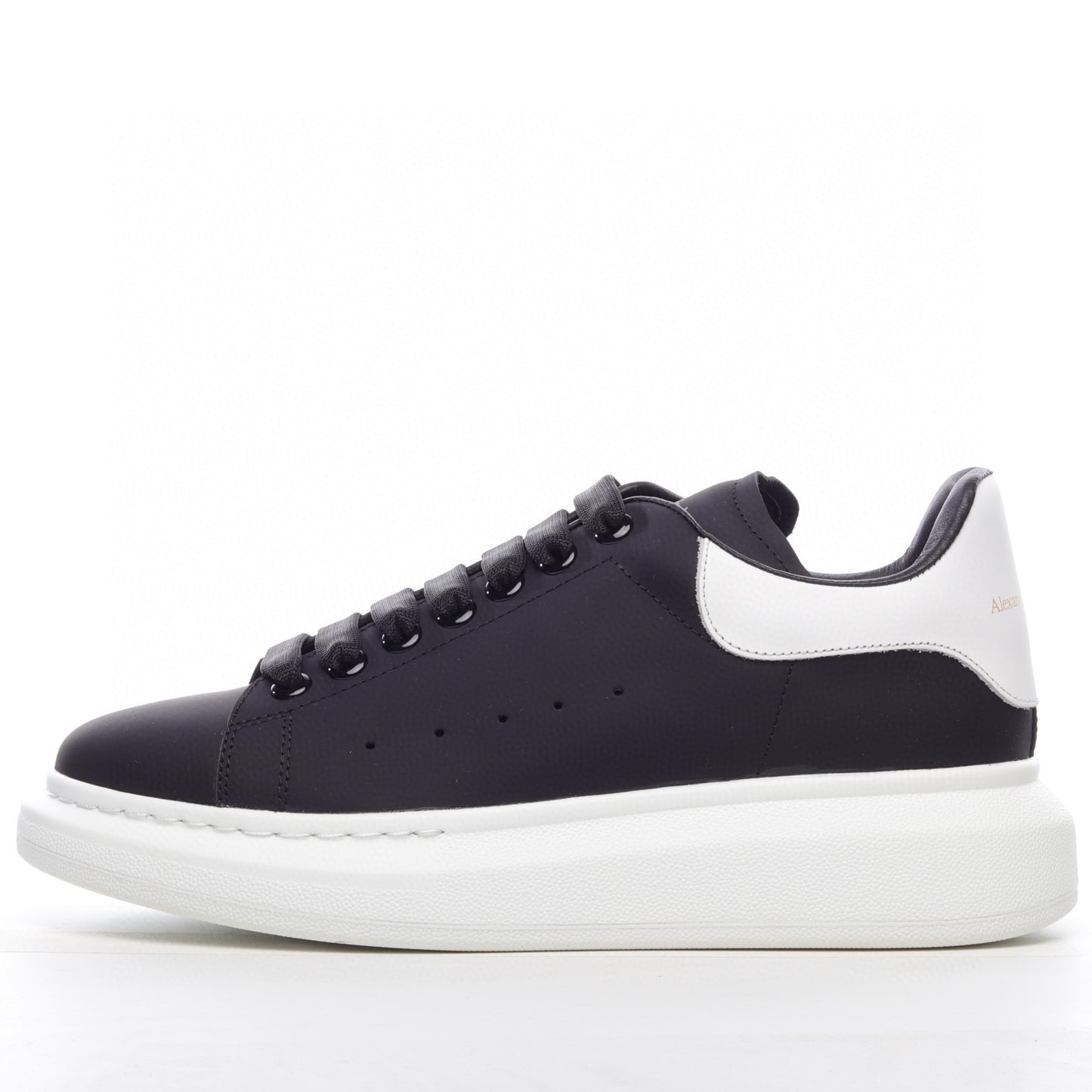 Popular Sneaker White Casual