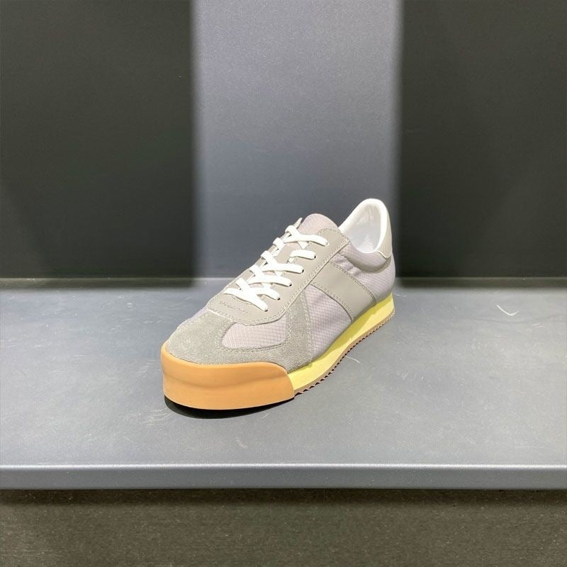 Ultra-light Raise The Bottom Sneaker