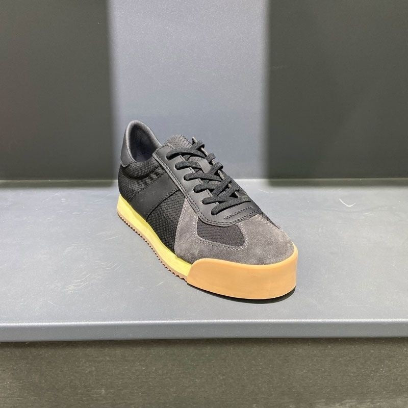 Ultra-light Raise The Bottom Sneaker
